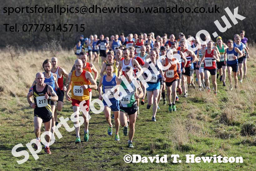 Mens masters 35s to 64s North Eastern Masters, Wallsend. Photo: David T. Hewitson/Sports for All Pics